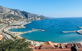 Cozy Lemon Menton